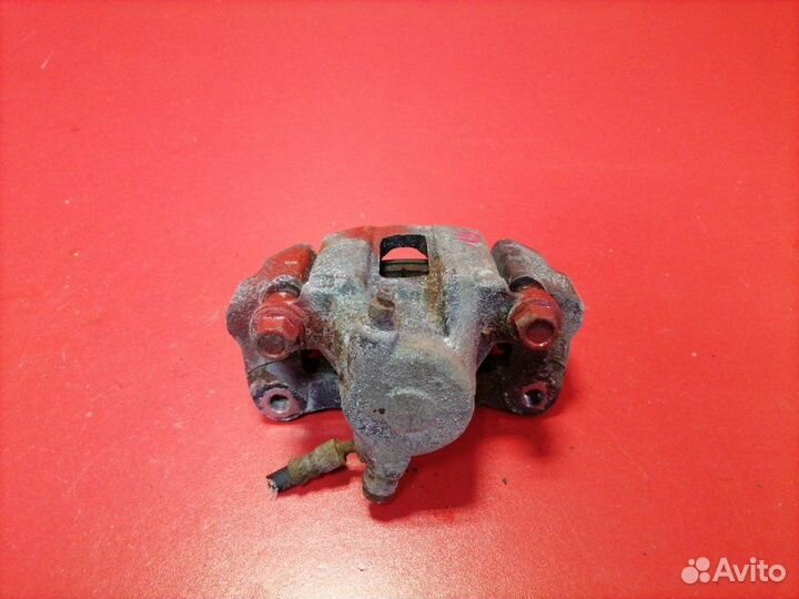 Суппорт задний правый Lexus Gx470 UZJ120L 2UZ-FE