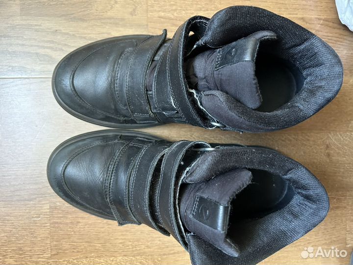 Ботинки осенние ecco р. 37