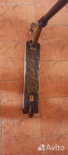 Трюкавой самокат Draco