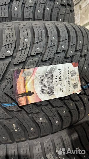 Nokian Tyres Hakkapeliitta 10p SUV 275/40 R22 и 315/35 R22 111T