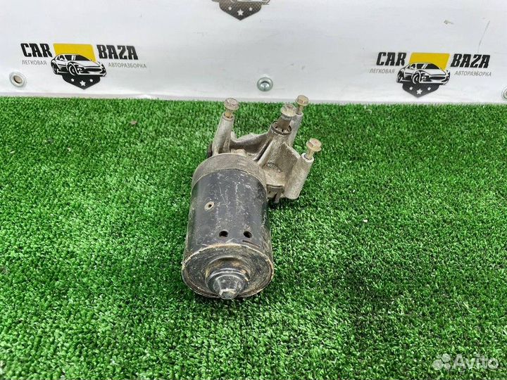 Моторчик стеклоочистителя Ford Fiesta