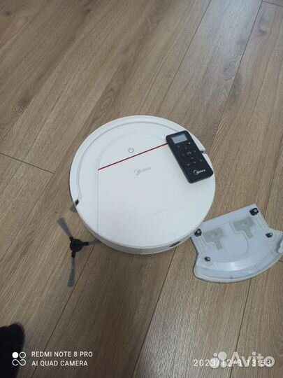 Робот пылесос