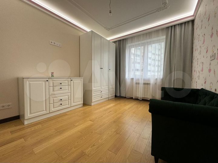 3-к. квартира, 85 м², 2/20 эт.