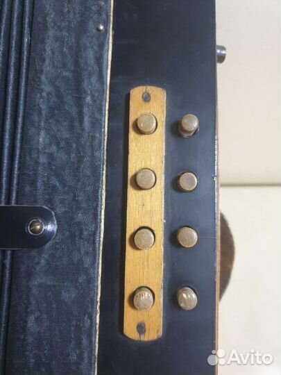 Гармонь старинная