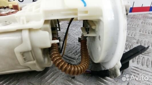 Насос топливный электрический volkswagen golf 5 (ODN15M701)