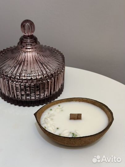 Свеча в кокосе ароматизированная