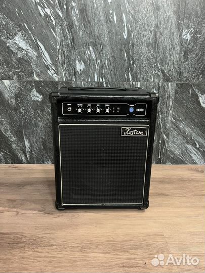 Басовый комбоусилитель Kustom KXB10