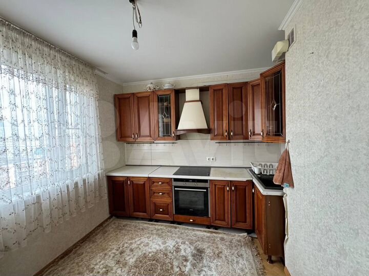 2-к. квартира, 57 м², 15/17 эт.