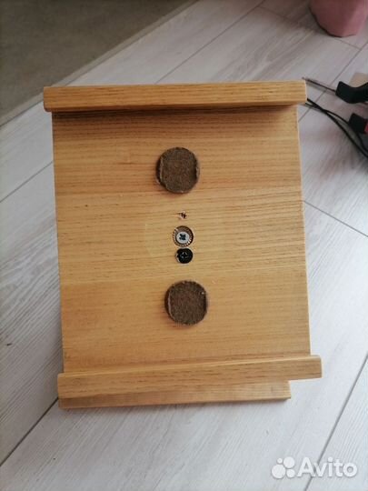 Деревянная Подставка для iPad