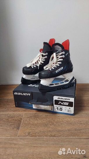 Хоккейные коньки bauer