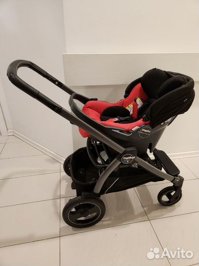 Коляска Peg-Perego 2 в 1 люлька и автокресло