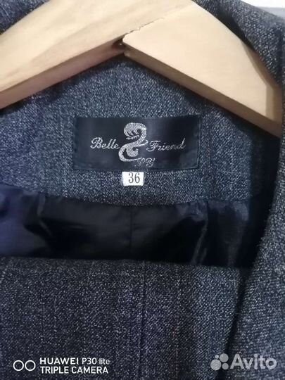 Костюм женский