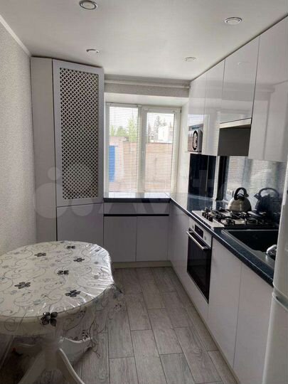 3-к. квартира, 57 м², 1/5 эт.