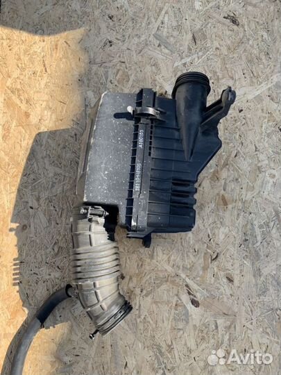 Корпус воздушного фильтра на Солярис 2 Рио 4 2017