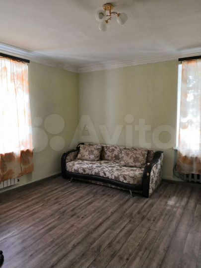 2-к. квартира, 65 м², 1/3 эт.