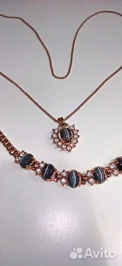 Браслет с цепочкой и кулоном