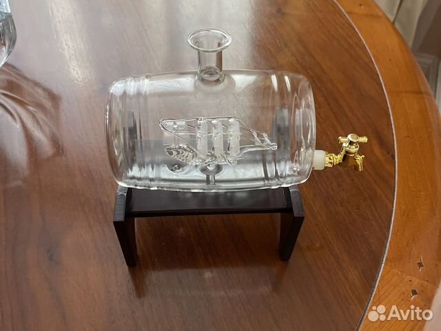 Декоративная бутылка с кораблем