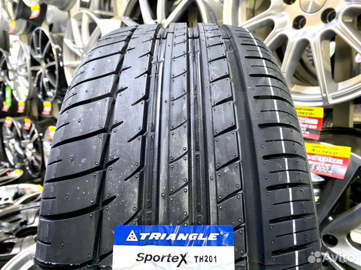 Triangle TH201 225/55 R17 94W