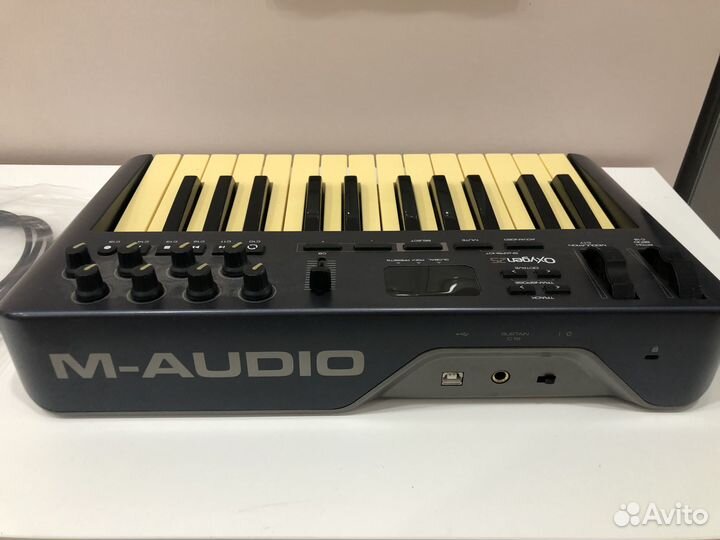 M-Audio Oxygen 25