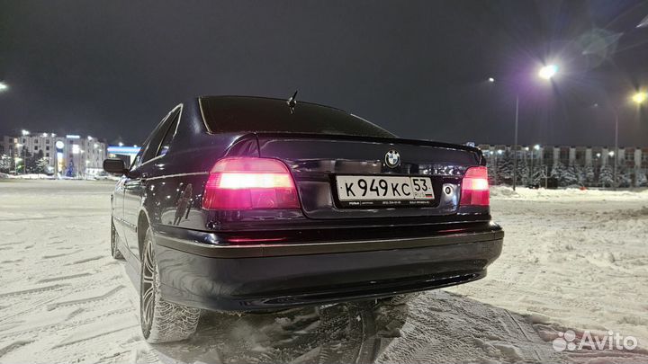 Заднее стекло на BMW 5 series E39 Экспресс установ