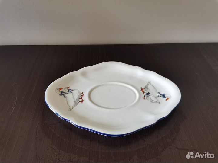 Фарфоровая посуда Гуси Столовый сервиз