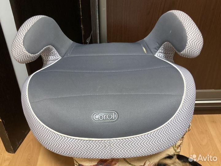 Детское сиденье в машину