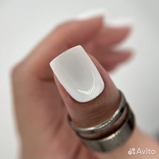 Маникюр, педикюр, наращивание ногтей