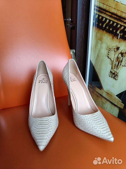 Туфли женские 39 размер кожаные новые