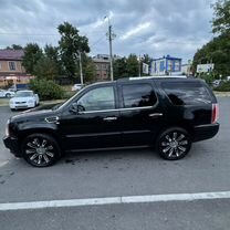 Cadillac Escalade 6.2 AT, 2011, 210 000 км, с пробегом, цена 1 900 000 руб.