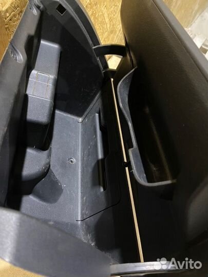 Бардачок Volkswagen Polo cедан cfna 2012