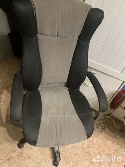 Компьютерное кресло