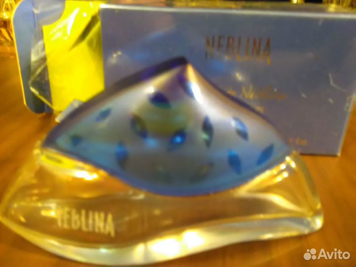 Vivre Molyneux, Pola Selenion - Флаконы в кол