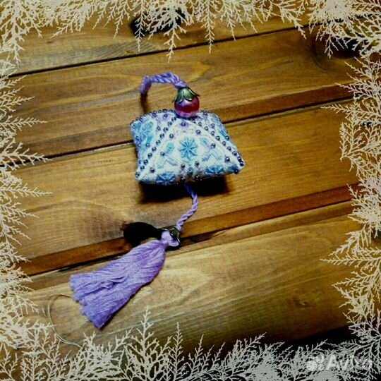 Ёлочная игрушка-подвеска