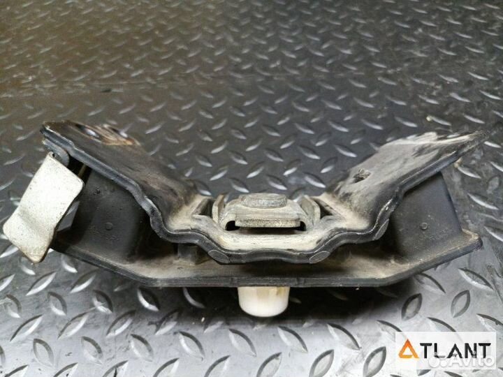 Подушка АКПП toyota land cruiser