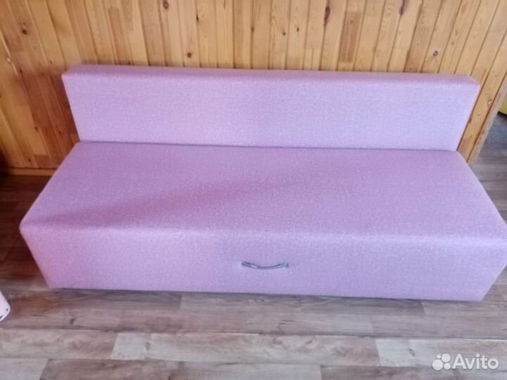 Продам новый диван