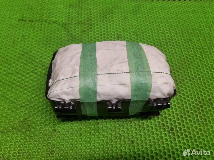 Подушка безопасности правая Dodge Challenger 14-24