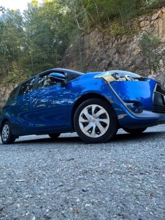 Toyota Sienta: фото владельца