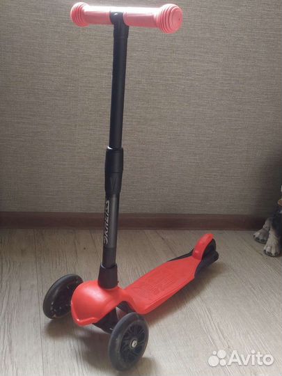 Продам трёхколёсный самокат