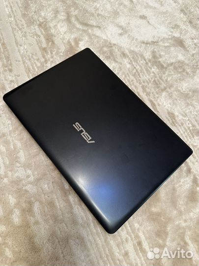 Ноутбук asus