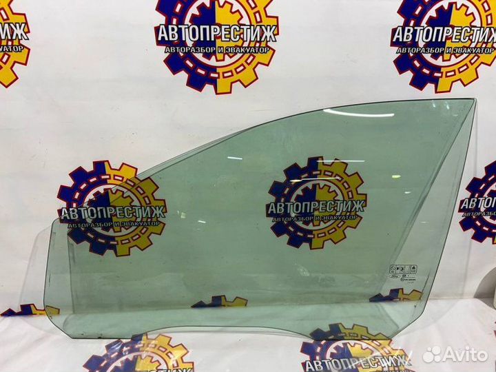 Стекло двери переднее левое Ford Focus 2