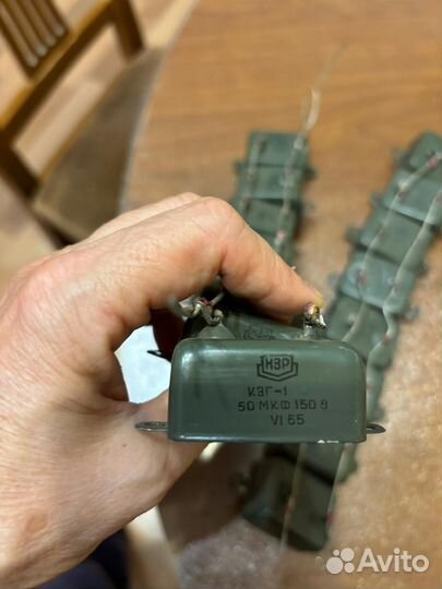 Продам конденсаторы СССР кэг-1. 50 мкф 150 В 1965
