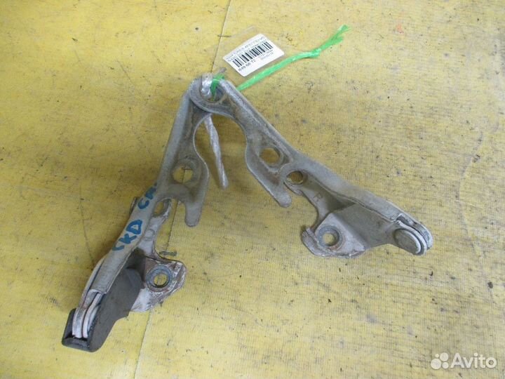 Петля капота Toyota Cresta SX80