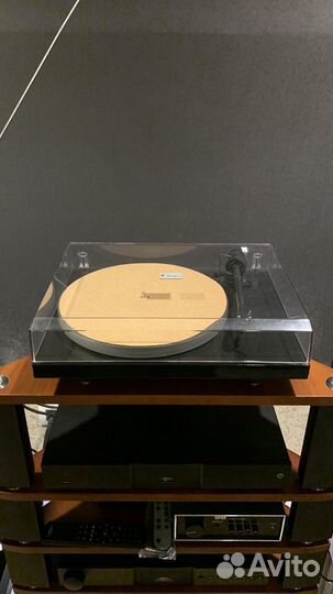 Проигрыватель винила Pro-Ject 1-Xpression III