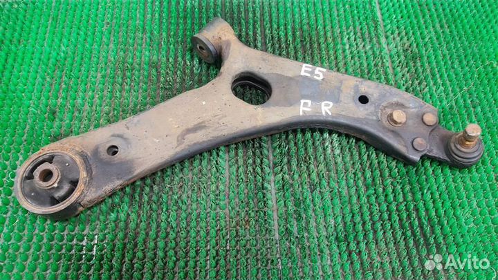 Рычаг передний правый нижний Hyundai IX35 2011