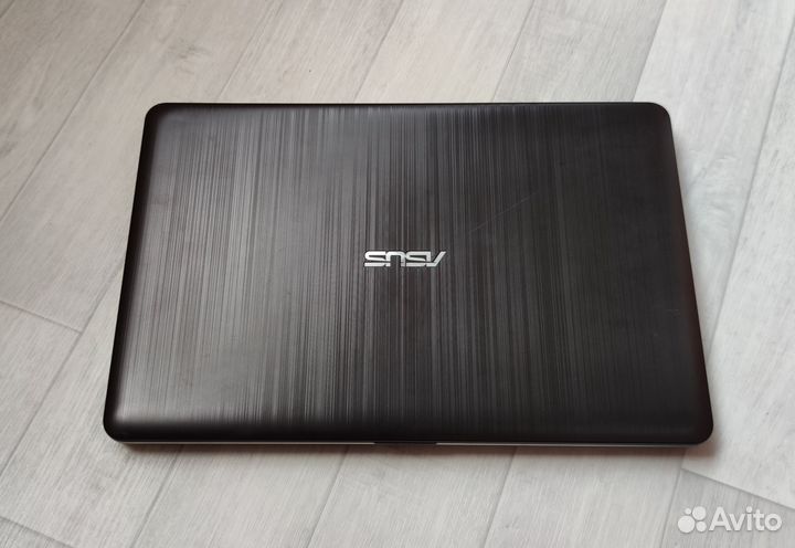 Игровой Asus\SSD 512g\GT MX 110 2g\DDR4 8gb\акб 4ч