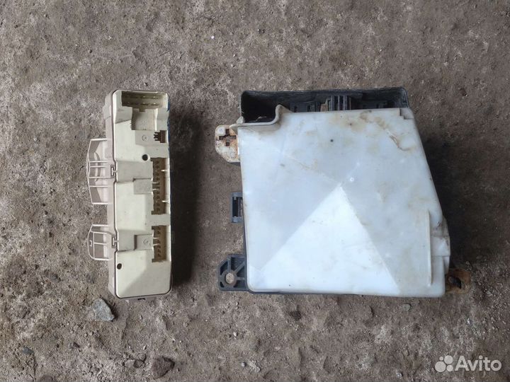 Блок предохранителей Мазда 323