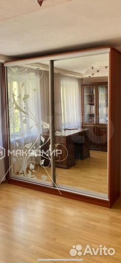 Продам шкаф купе, стол, диван