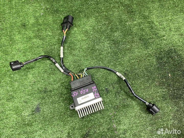 Блок управления вентилятором охлаждения audi Q5 8R