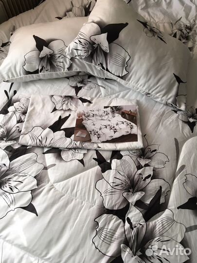 Комплект одеяло подушки простынь