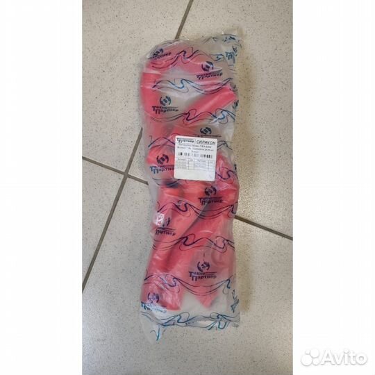 Патрубки печки кабины дв.камминс 2.8 кт (5шт.) кра